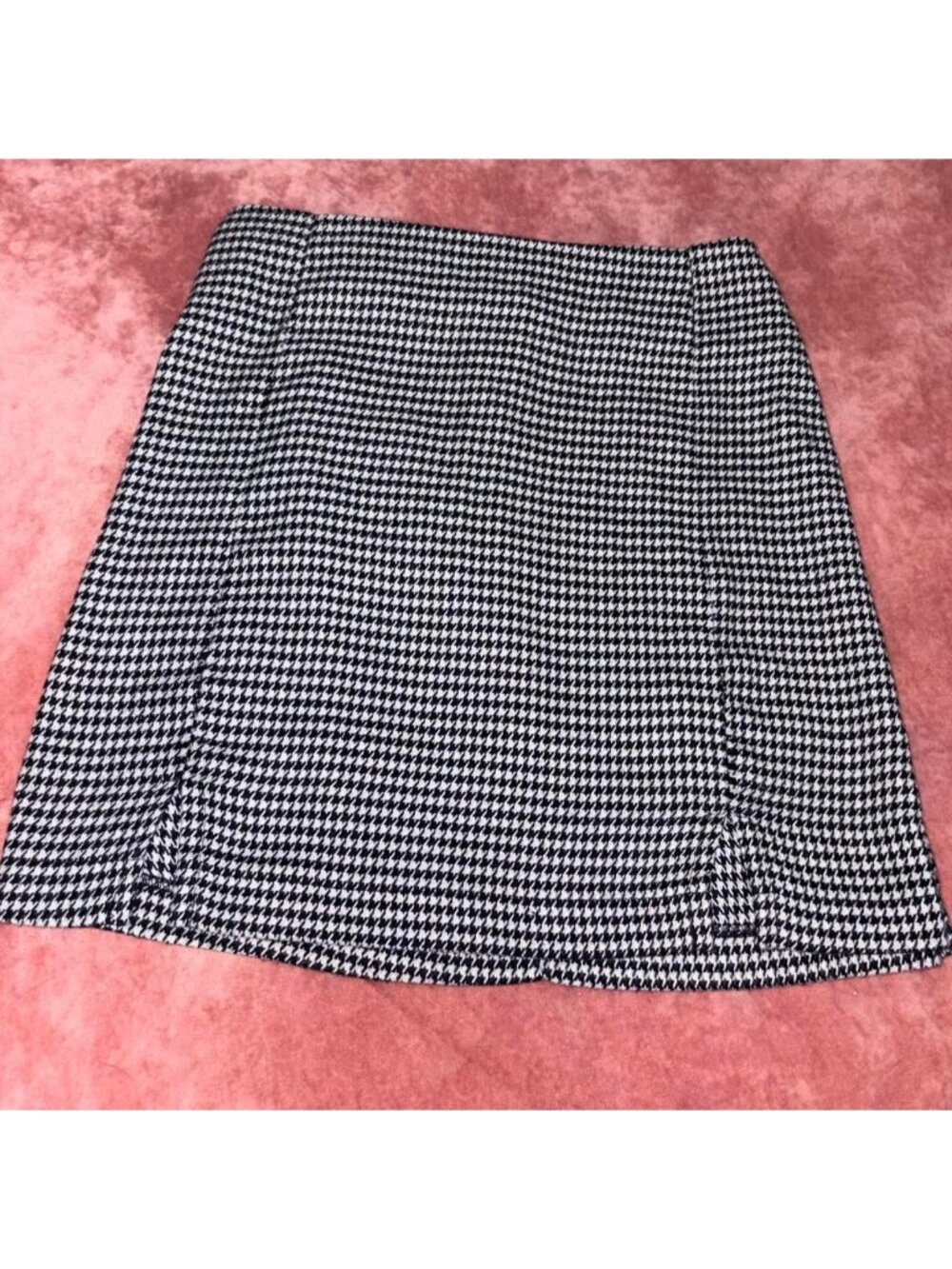Black & white houndstooth mini skirt
